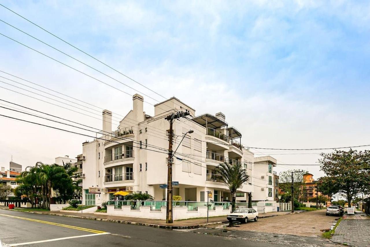 Apto tamanho família com churrasqueira na quadra da praia de Jurerê AYA201 Florianopolis Exterior foto